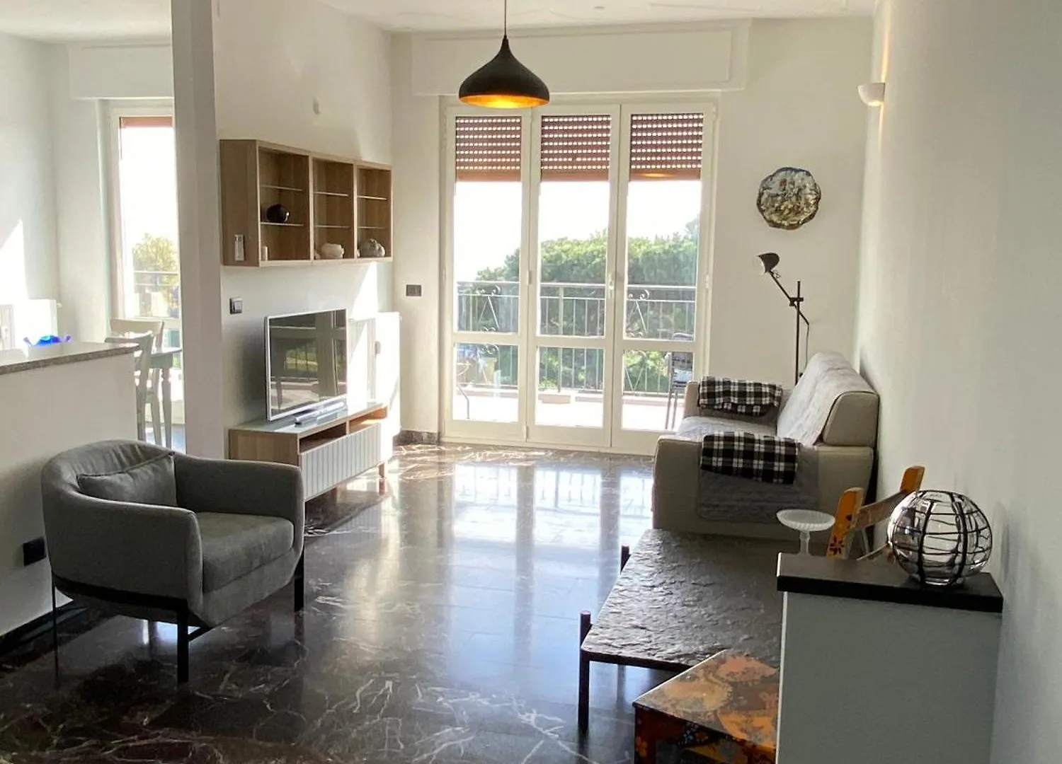 Apartment Spazioso Attico Fronte Mare Albenga