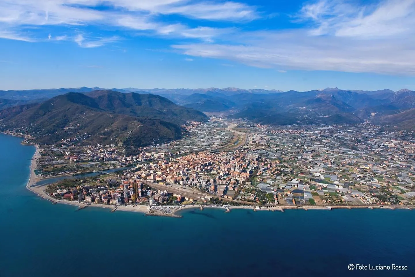Apartment Spazioso Attico Fronte Mare Albenga