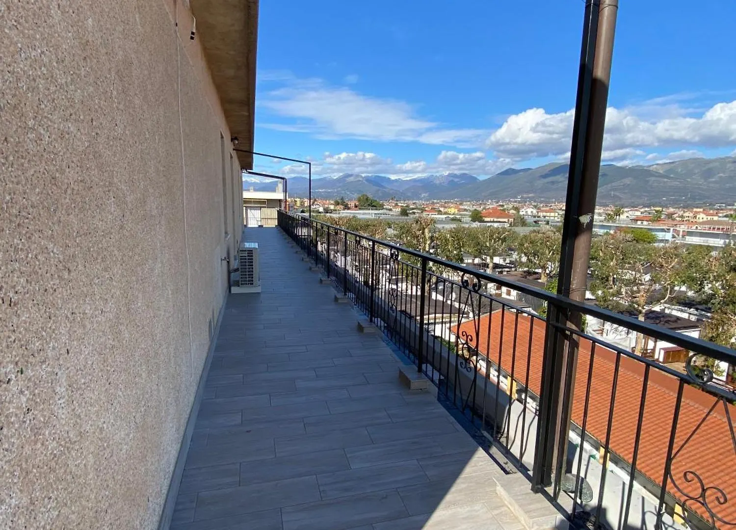 Apartment Spazioso Attico Fronte Mare Albenga